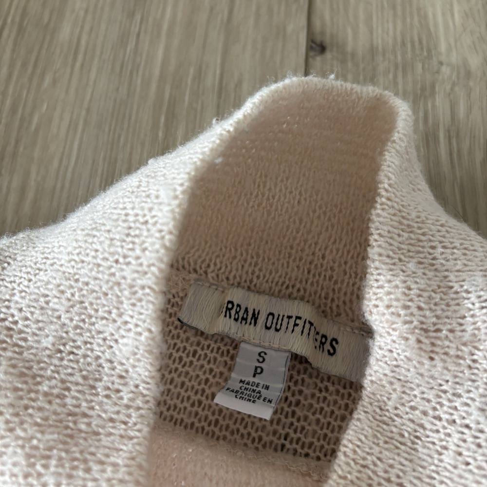 Urban Outfitters Beige Cropped Mock Neck Sweatshirt Small Lightweight Raw Hem - Picture 4 of 8
